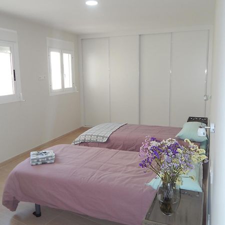 Apartamentos La Rosita Benidorm Esterno foto